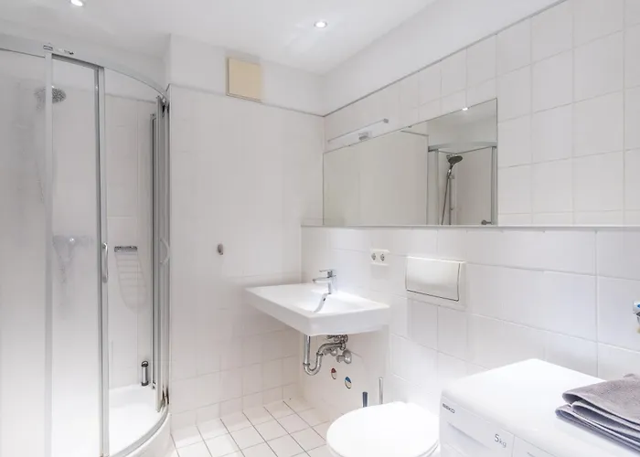 Apartment Arbeitsplatz, Tiefgaragenstellplatz, 4k Tv Netflix Leipzig